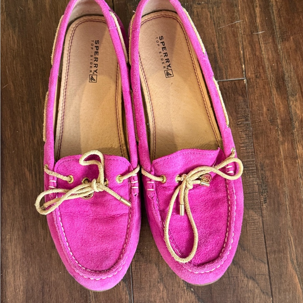 Sperry Women's Pink Suede Loafer